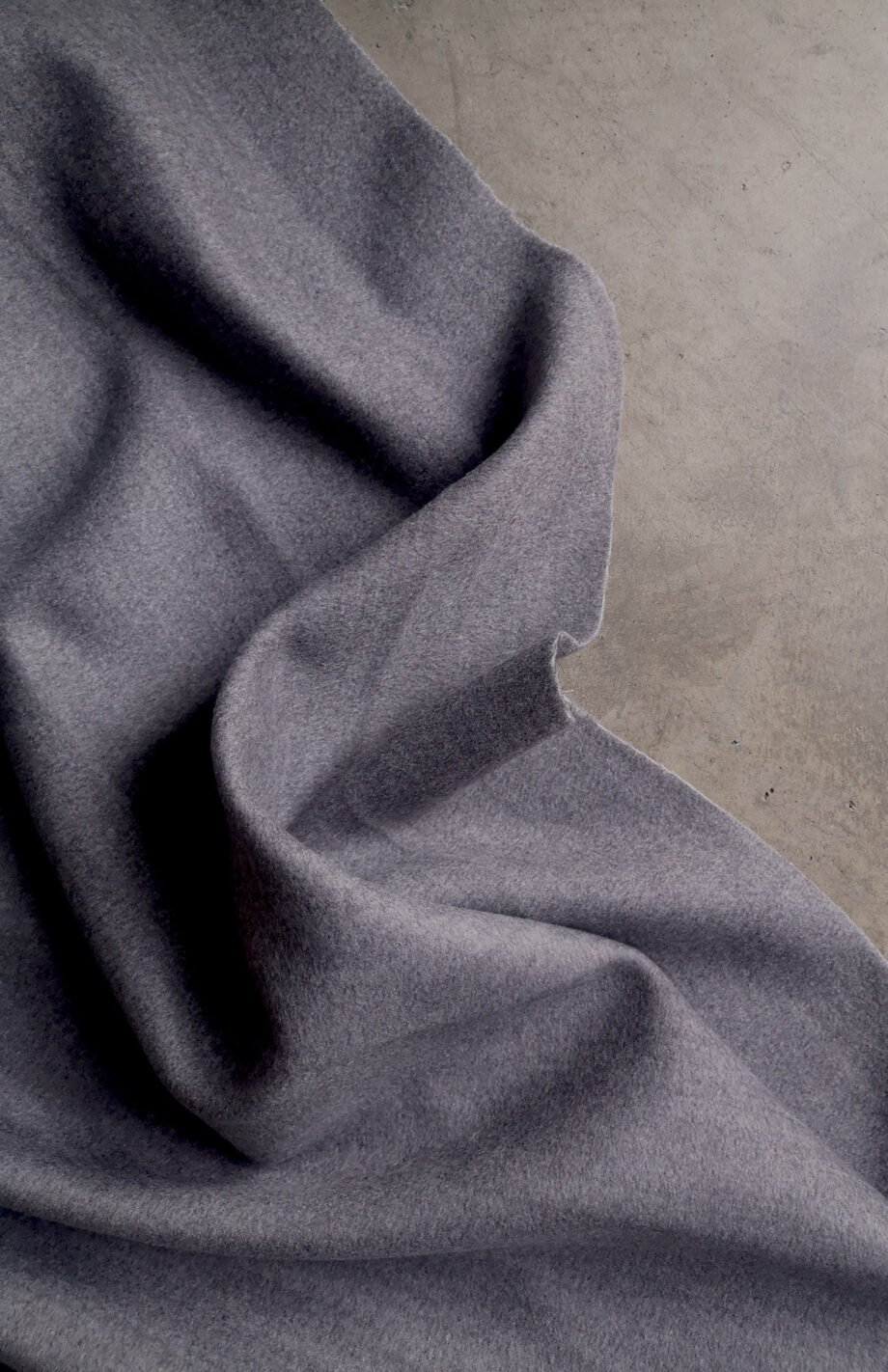 Amal 22 Grey 2