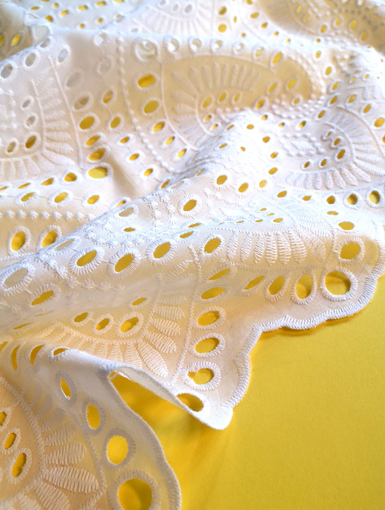 Laura 22 Broderie Anglaise Blanche Tissu BrodÉ En Coton Pic 4