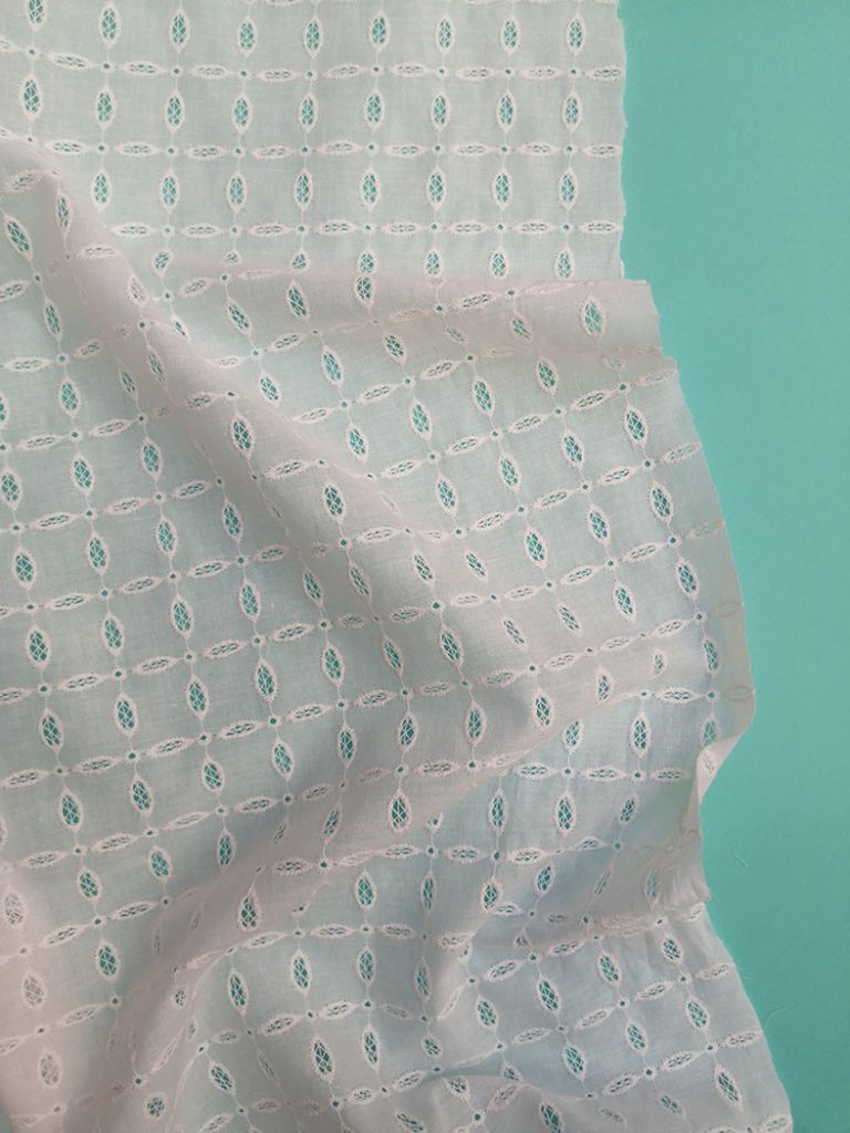Tissu Broderie Anglaise Vintage Coton Fleuri - 114x135 Cm, Pour Couture Enfants/poupées