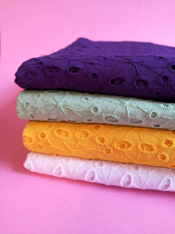 RomÉlie 22 Tissu Broderie 1