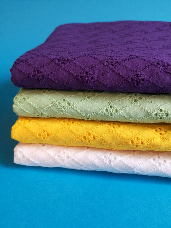 Suzon 22 Tissu Broderie 1