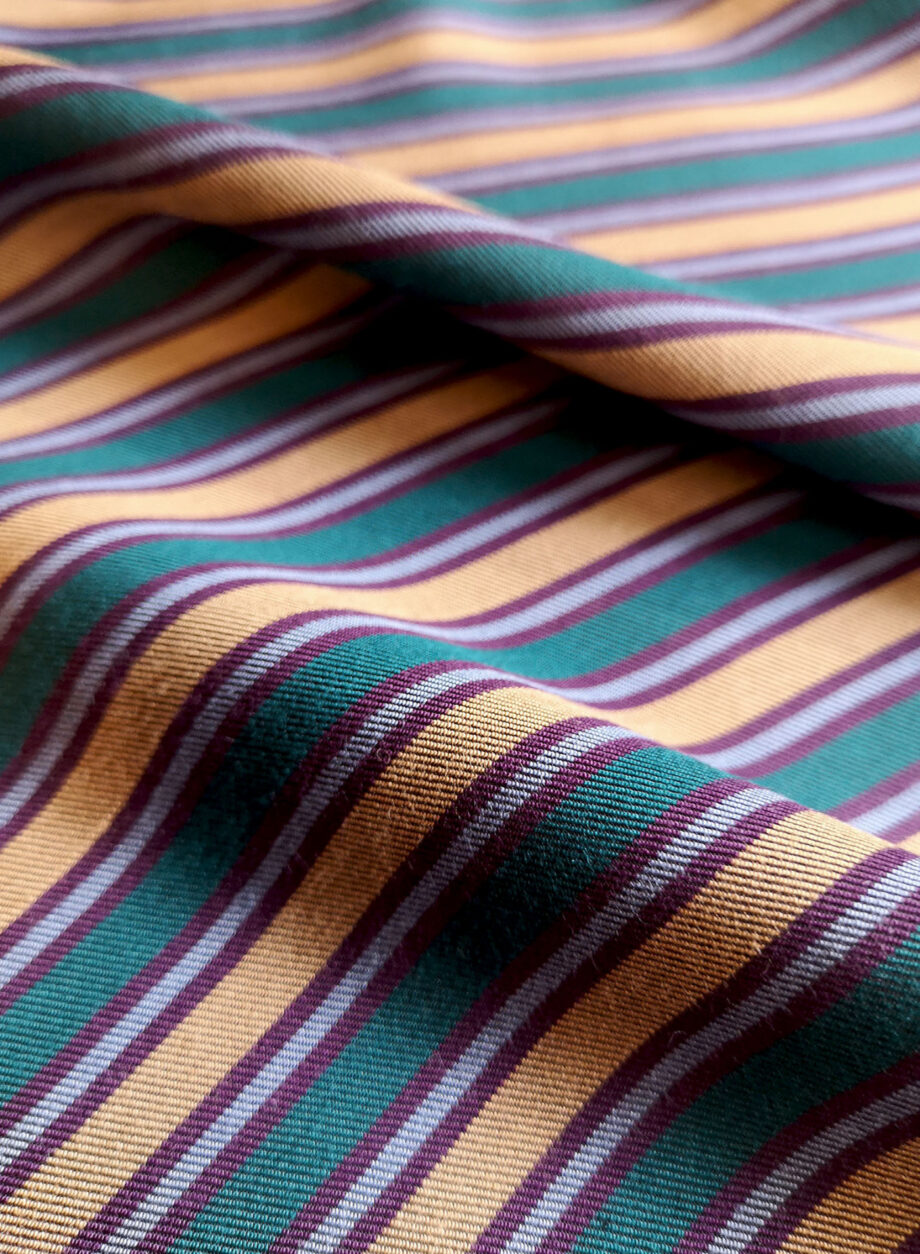 Loan 23 Col Purple & Paon Pic1