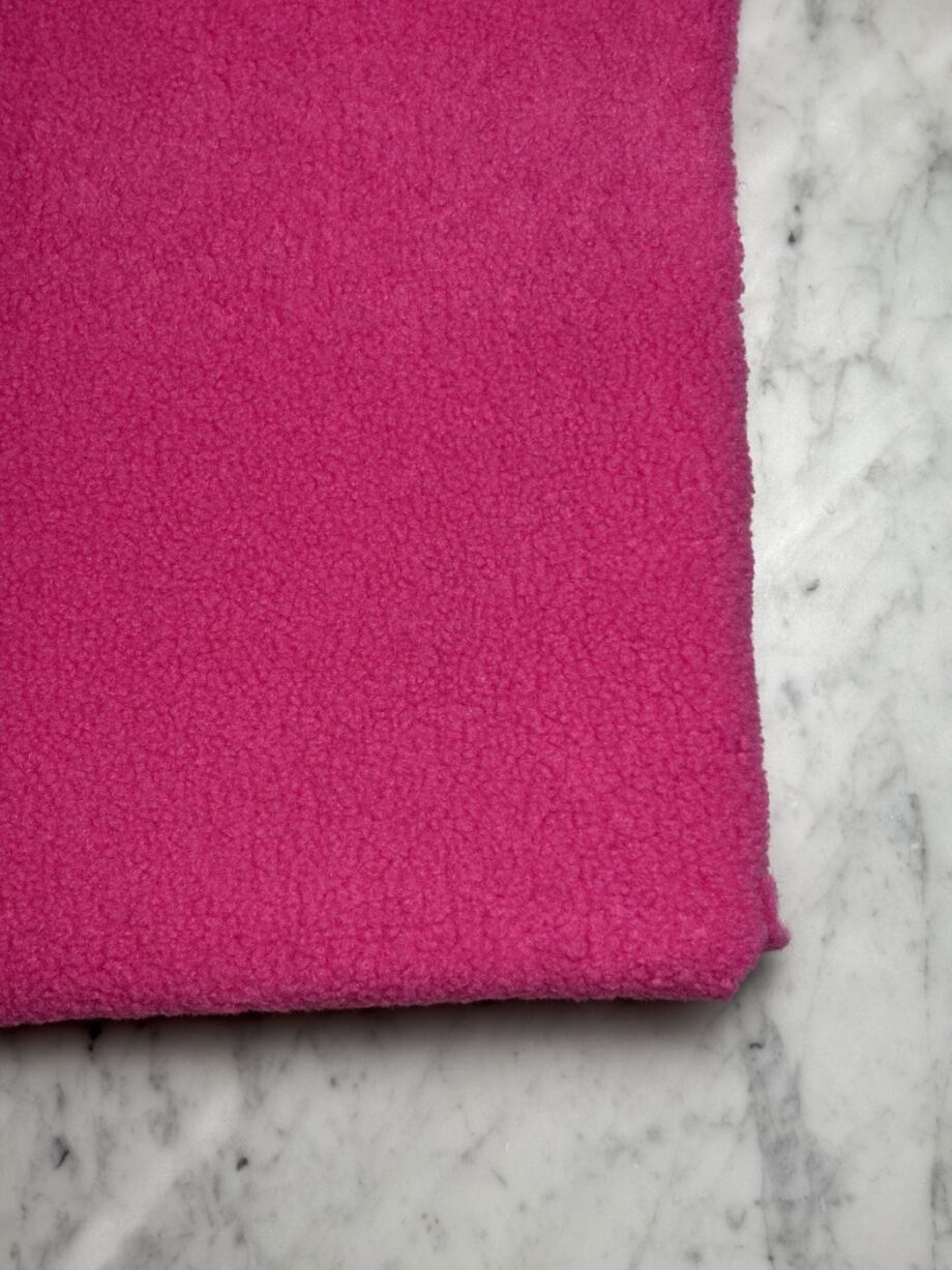 tissu sherpa effet mouton céline fushia tissu au mètre nuances fabrics
