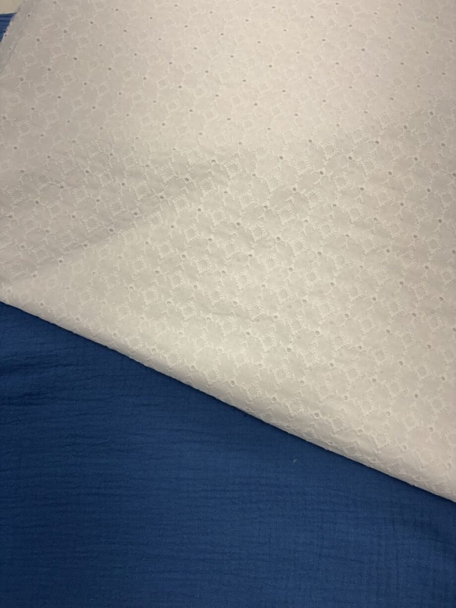 coupon broderie anglaise 100 % coton nuances fabrics