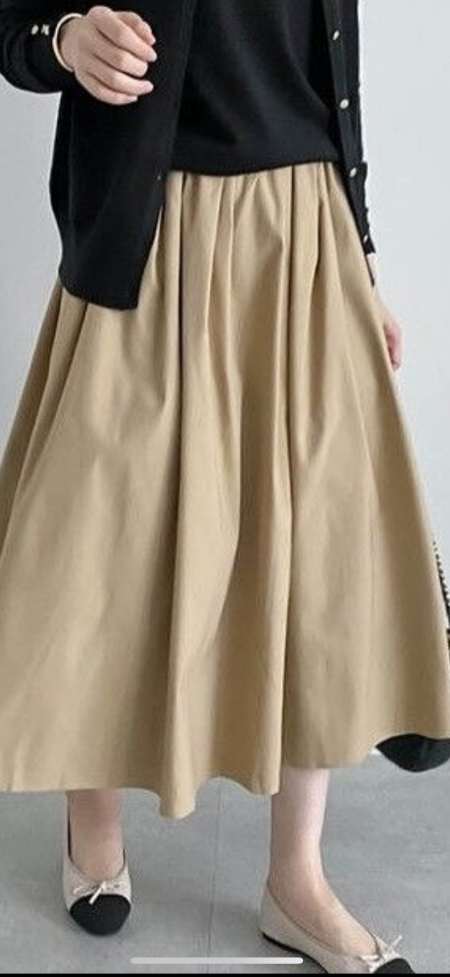 box gabardine beige coton lavé effet vintage et crêpe wave noir tissus au mètre nuances fabrics
