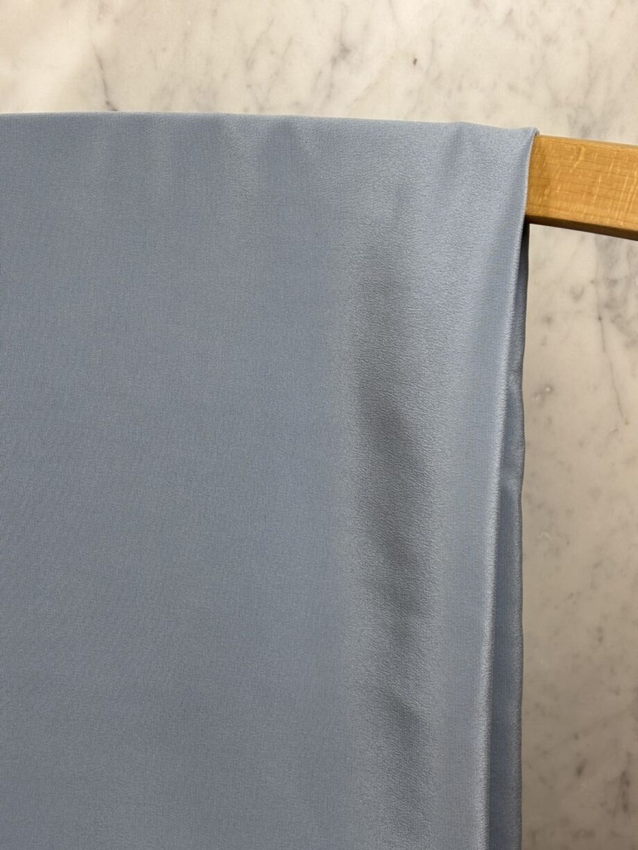 tissu soie lavée bleu vintage tissu au mètres nuances fabrics