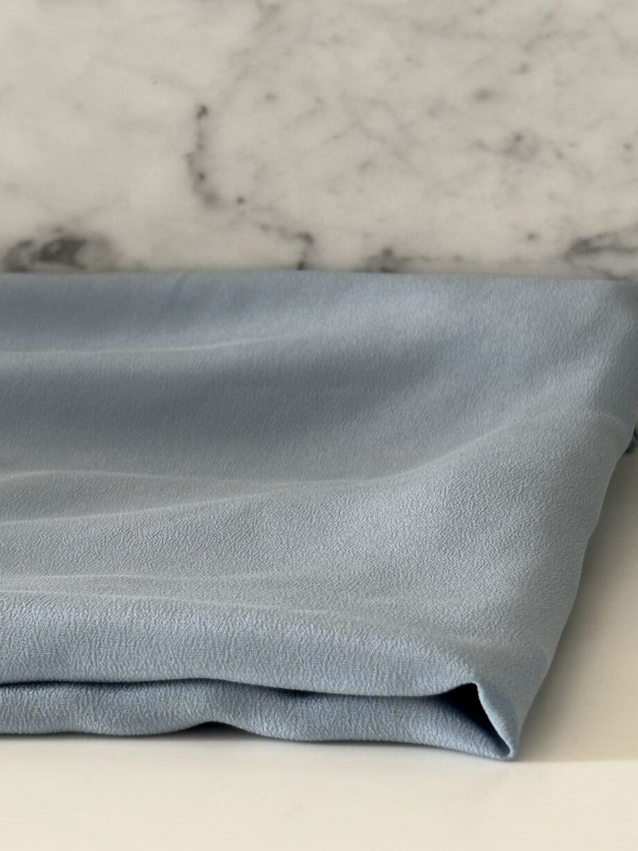 tissu soie lavée bleu vintage tissu au mètres nuances fabrics