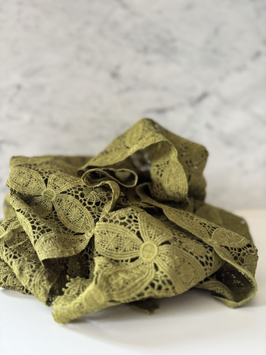 tissu dentelle guipure festonné kaki linda tissus au mètre nuances fabrics