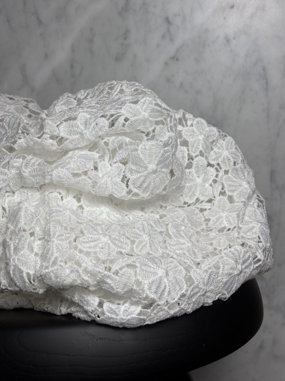 tissu dentelle guipure festonnée blanc lisa tissus au mètre nuances fabrics