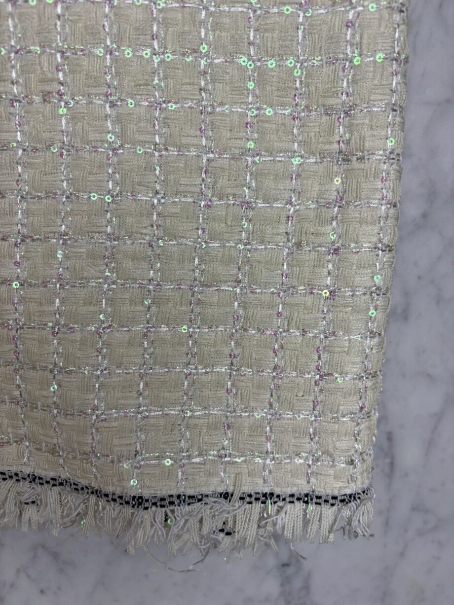 tissu tweed coloris off white dahlia tissus au mètre nuances fabrics