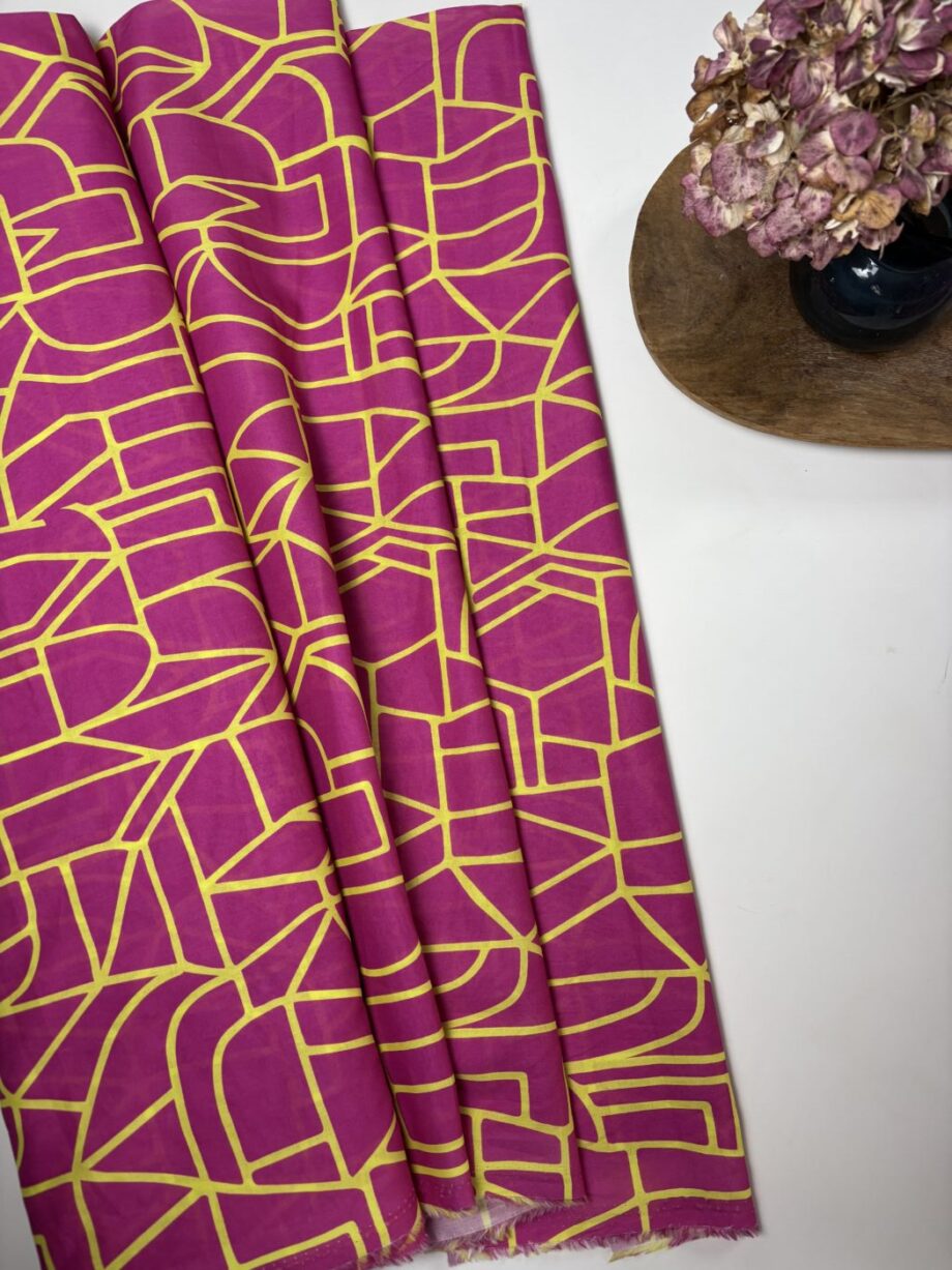 tissu imprimé voile de coton nerida hansen framboise ella tissus au mètre nuances fabrics