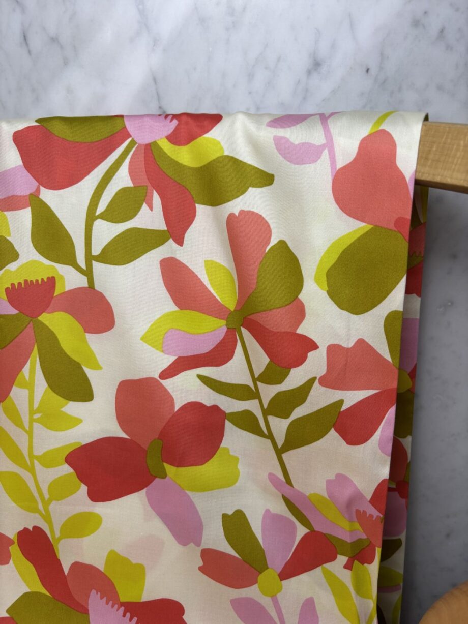 tissu imprimé satin de coton ava design nerida hensen tissus au mètre nuances fabrics