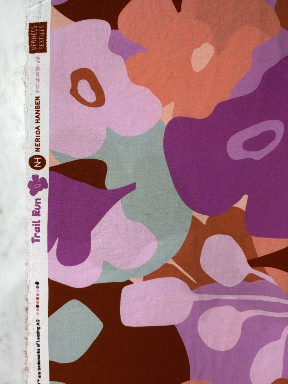 tissu imprime viscose lenzing ecovero design nerida hansen coloris brown tissus au mètre nuances fabrics