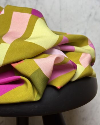 tissu imprimé nerida hansen viscose lenzing ecovero moss green tissus au mètre nuances fabrics