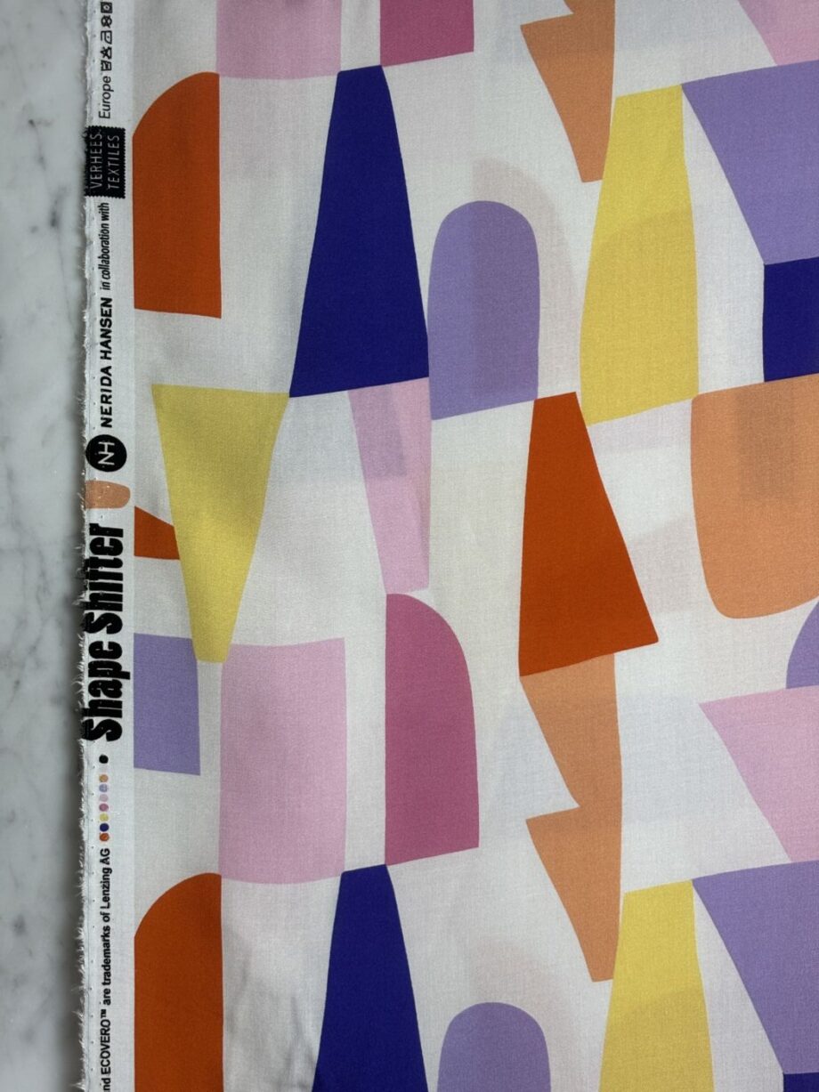 tissu imprimé nerida hansen viscose lenzing ecovero off white jaune tissus au mètre nuances fabrics