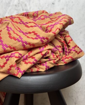 tissu coton brodé motif aztèque izel tissus au mètre nuances fabrics