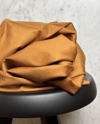 tissu suédine camel william tissus au mètre nuances fabrics