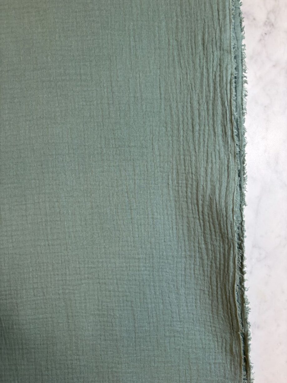 box coupon 2 mètres double gaze de coton vert sauge tissus au mètre nuances fabrics