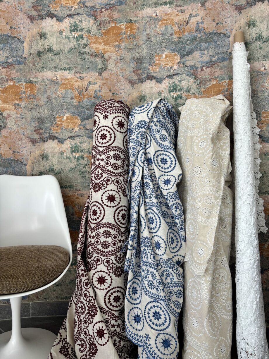 tissu broderie anglaise lin coton motif rosaces martha tissus au mètres nuances fabrics