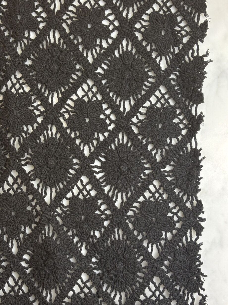 Tissu Guipure De Coton Crochet Noir Jasmine Tissus Au Mètre Nuances Fabrics 2