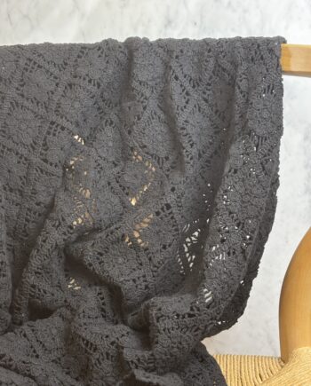 Tissu Guipure De Coton Crochet Noir Jasmine Tissus Au Mètre Nuances Fabrics 3