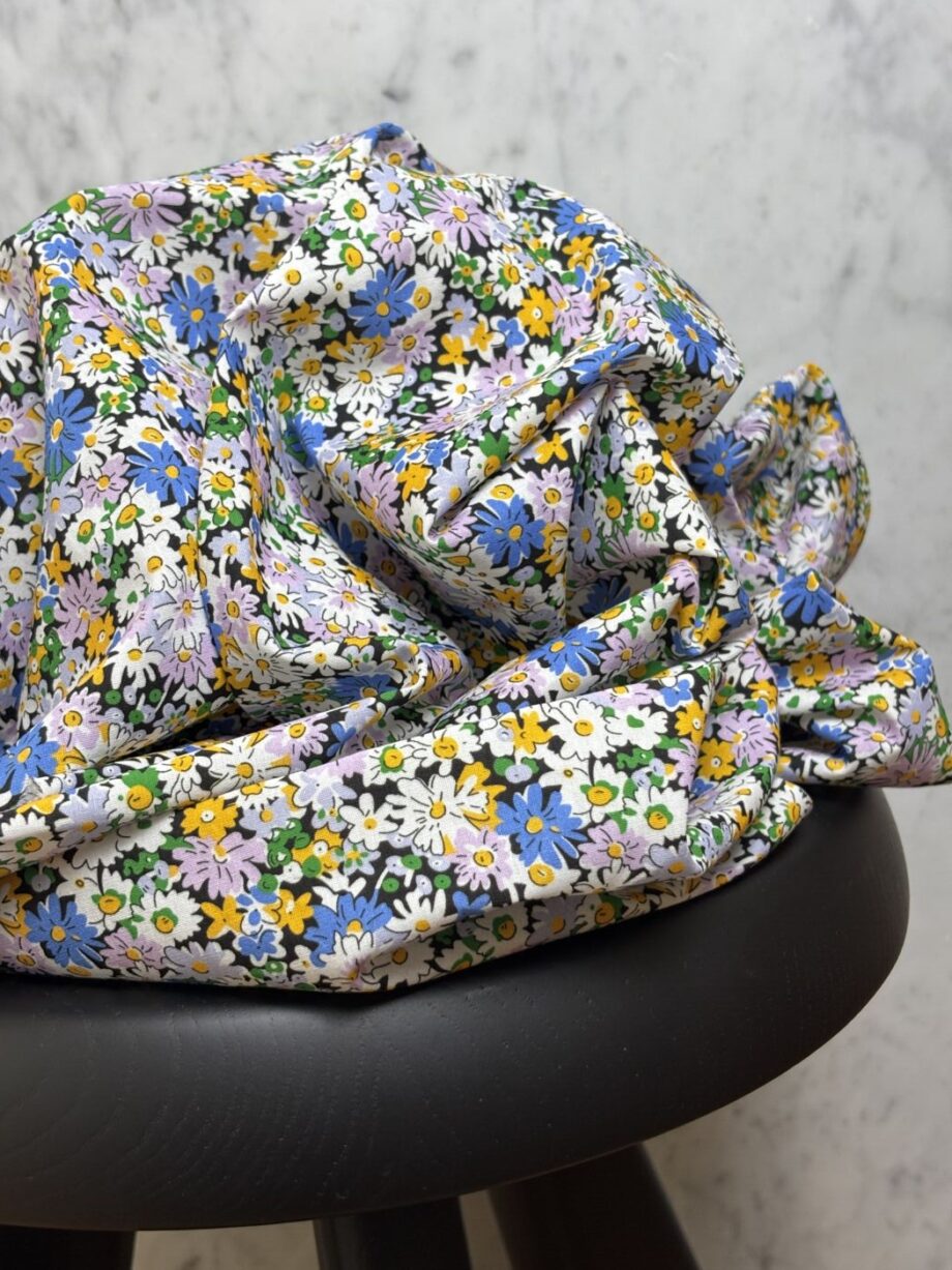 Tissu Popeline De Coton Imprimé Fleuri Elona Tissus Au Mètre Nuances Fabrics 1