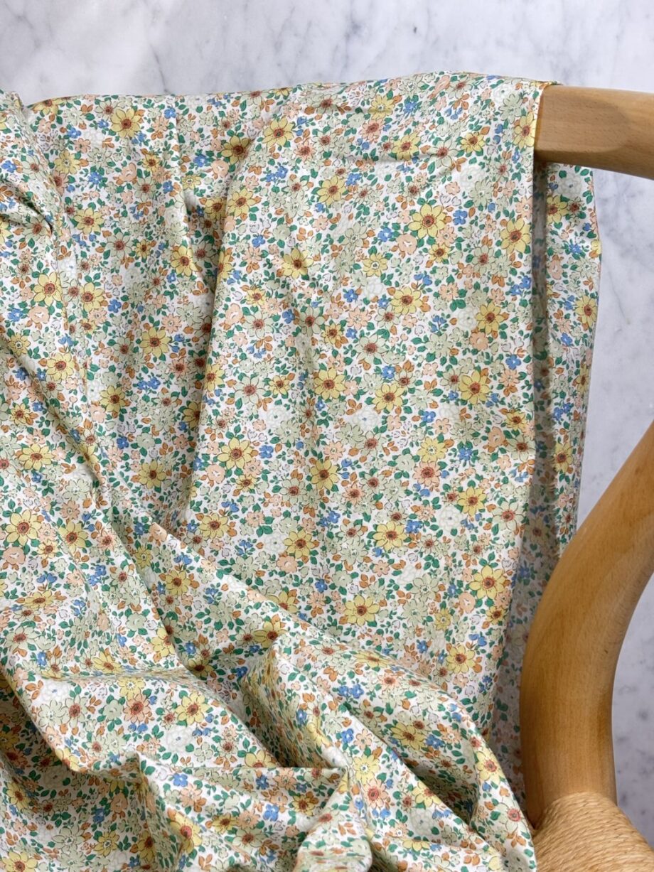 Tissu Popeline De Coton Motif Petites Fleurs Green Tissus Au Mètre Nuances Fabrics 3