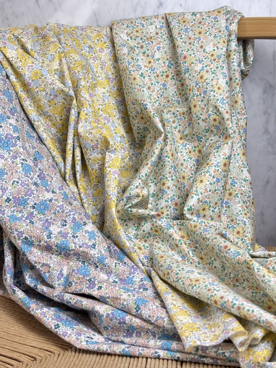 Tissu Popeline De Coton Motif Petites Fleurs Tissus Au Mètre Nuances Fabrics 1