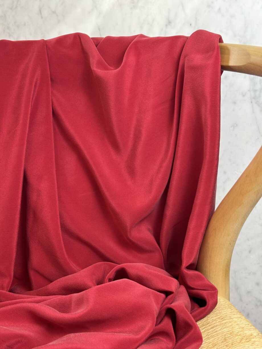 Tissu Soie Lavée Tara Rouge Cerise Tissus Au Mètre Nuances Fabrics 2
