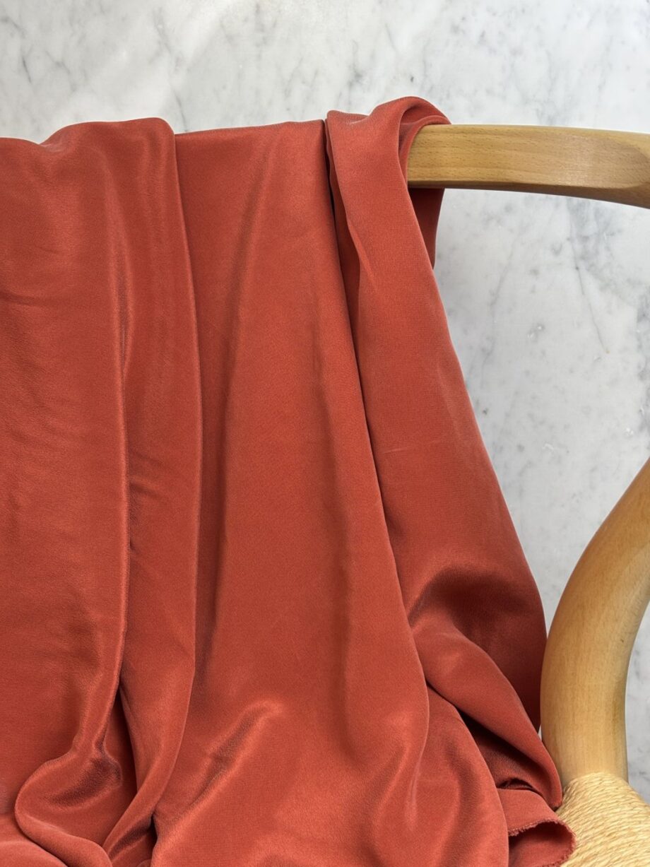 Tissu Soie Lavée Tara Rouge Tomette Tissus Au Mètre Nuances Fabrics 2