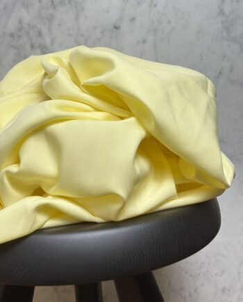 Tissu Lyocell Uni Jaune Pâle Sara Tissus Au Mètre Nuances Fabrics 1