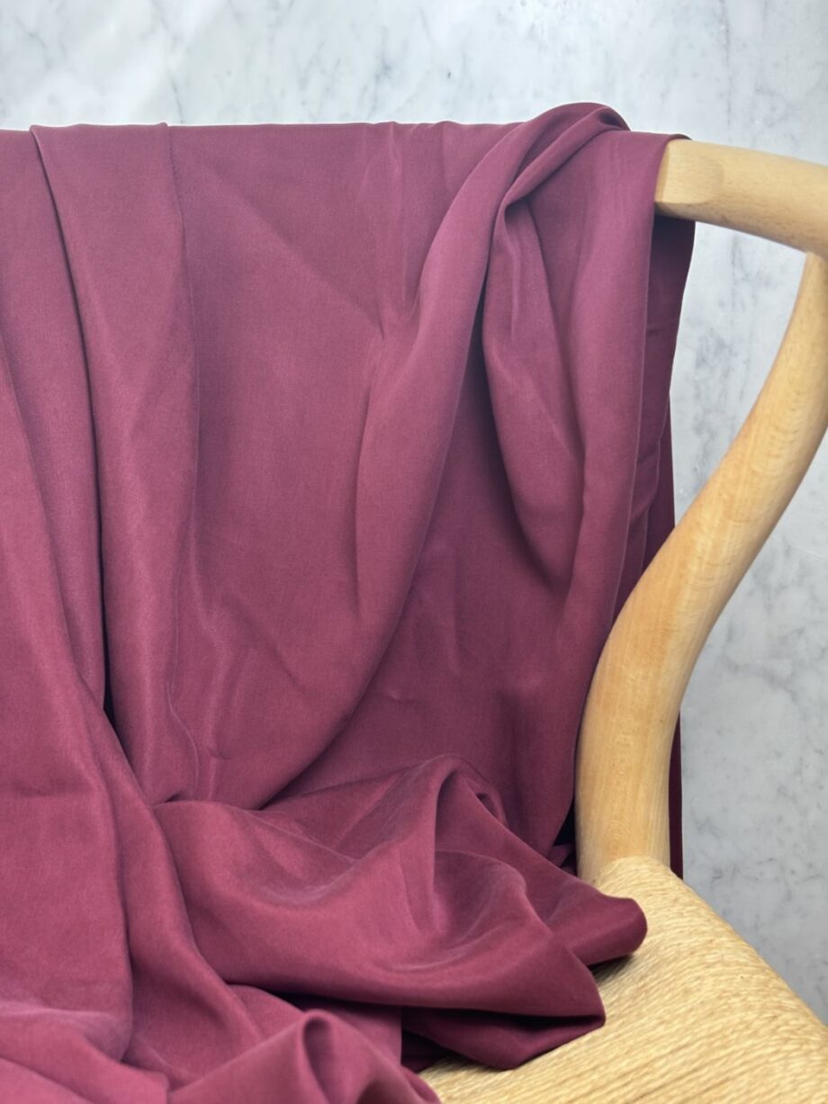 Tissu Lyocell Uni Prune Sara Tissus Au Mètre Nuances Fabrics 2