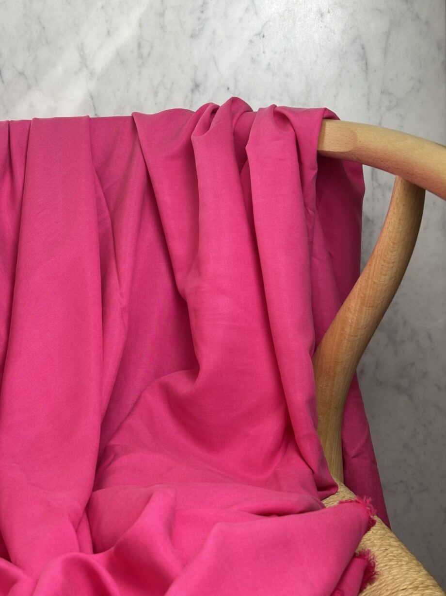 Tissu Lyocell Uni Rubis Sara Tissus Au Mètre Nuances Fabrics 2