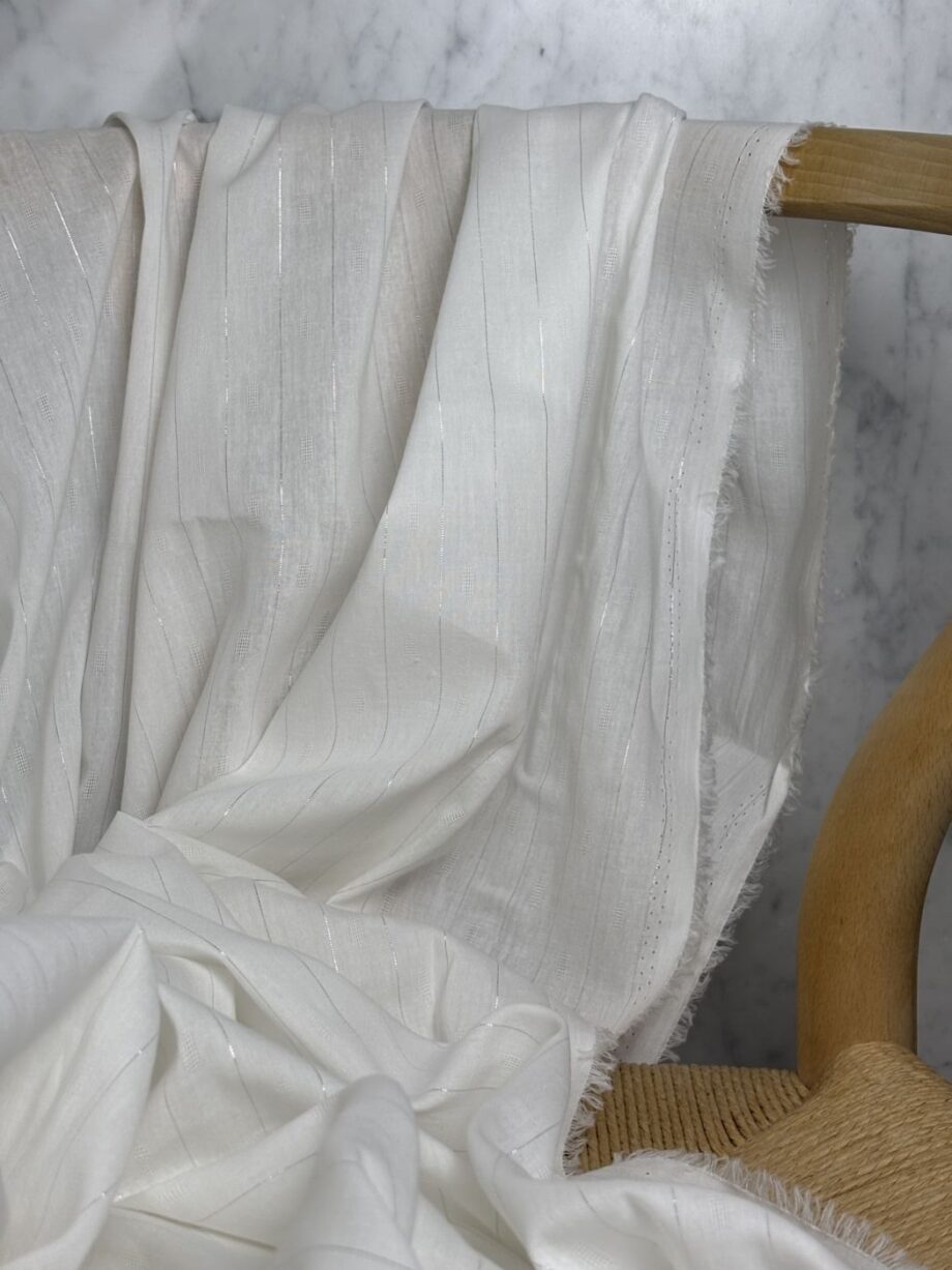 Box Capri Coupon 3 Mètres Voile De Coton Lurex Écru Tissus Au Mètres Nuances Fabrics 2