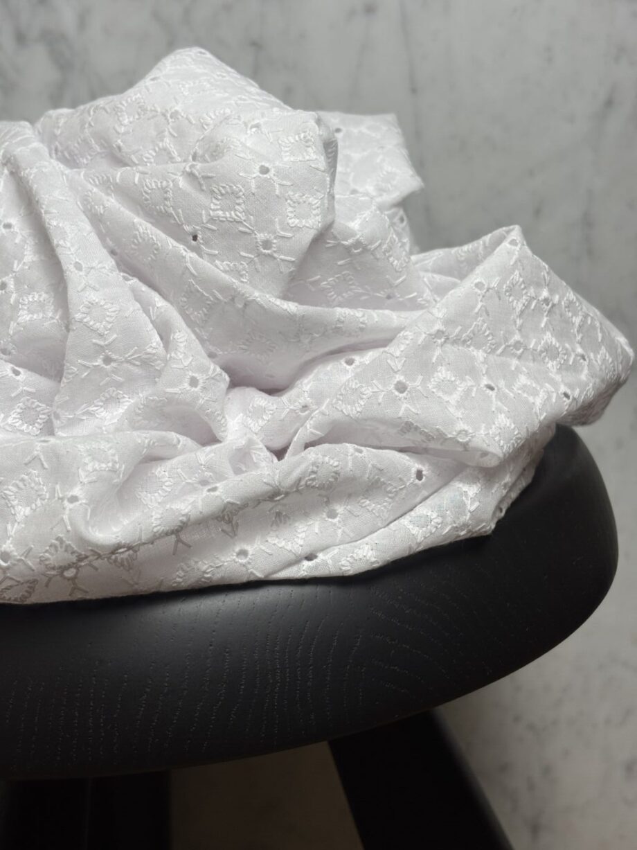 Tissu Broderie Anglaise White Soho Tissus Au Mètre Nuances Fabrics 1