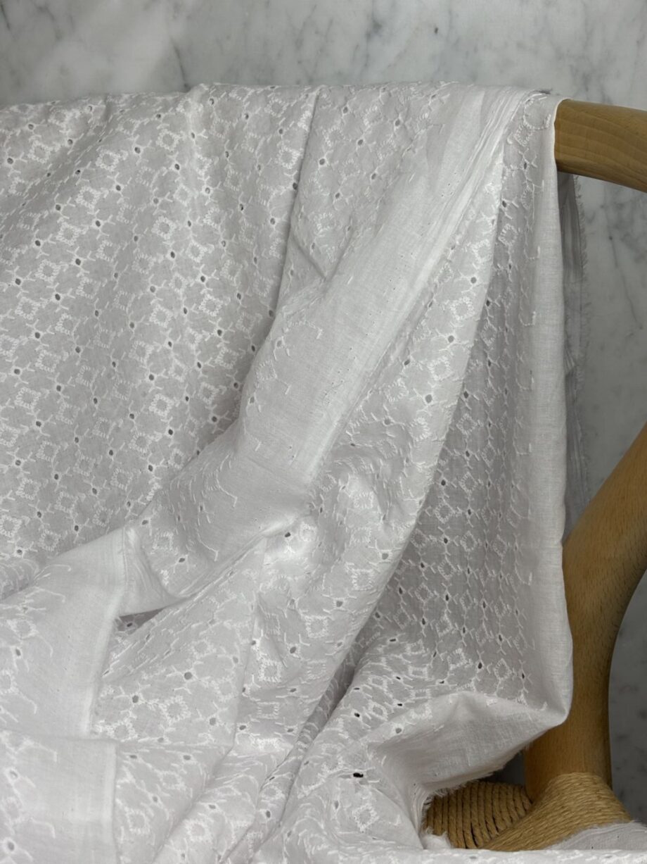Tissu Broderie Anglaise White Soho Tissus Au Mètre Nuances Fabrics 2