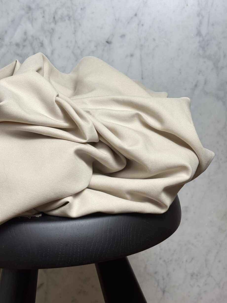 Tissu Gabardine Coton Lyocell Uni Beige Betty Tissus Au Mètre Nuances Fabrics 1