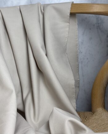 Tissu Gabardine Coton Lyocell Uni Beige Betty Tissus Au Mètre Nuances Fabrics 2