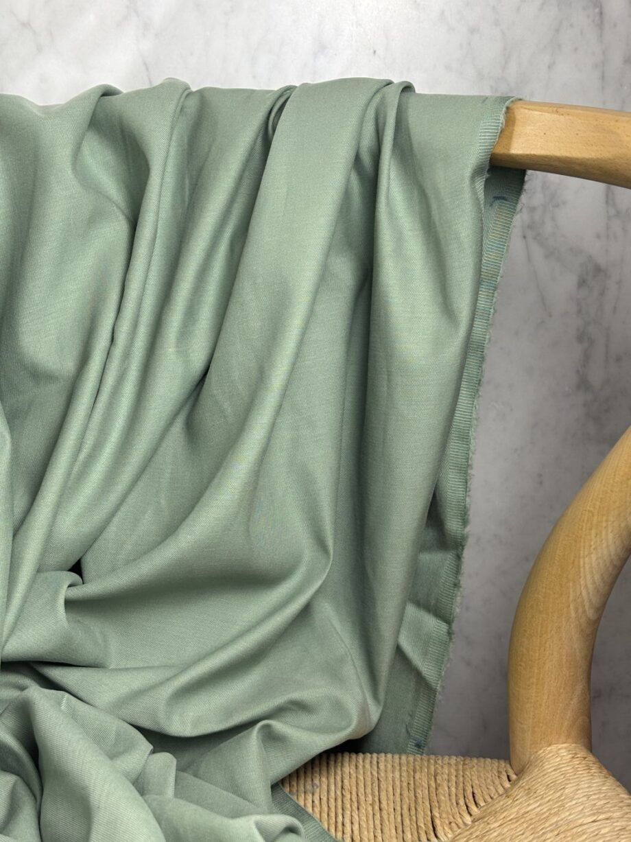 Tissu Gabardine Coton Lyocell Uni Vert Betty Tissus Au Mètre Nuances Fabrics 2