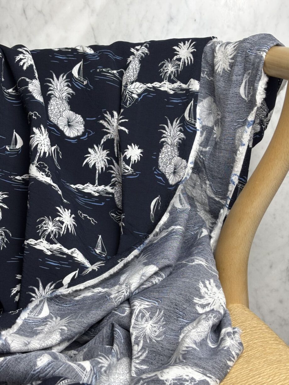 Tissu Hawaï Imprimé Viscose Et Coton Fond Marine Noir Tissus Au Mètre Nuances Fabrics 3