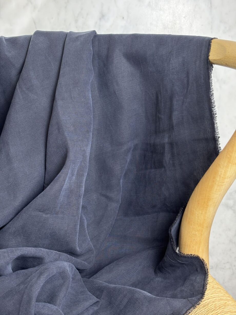Tissu Lily Lyocell Lin Uni Bleu Marine Tissus Au Mètre Nuances Fabrics 3