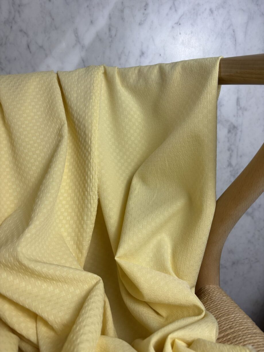 Tissu Mimosa Polyester Crépon Uni Jaune Tissus Au Mètre Nuances Fabrics 2