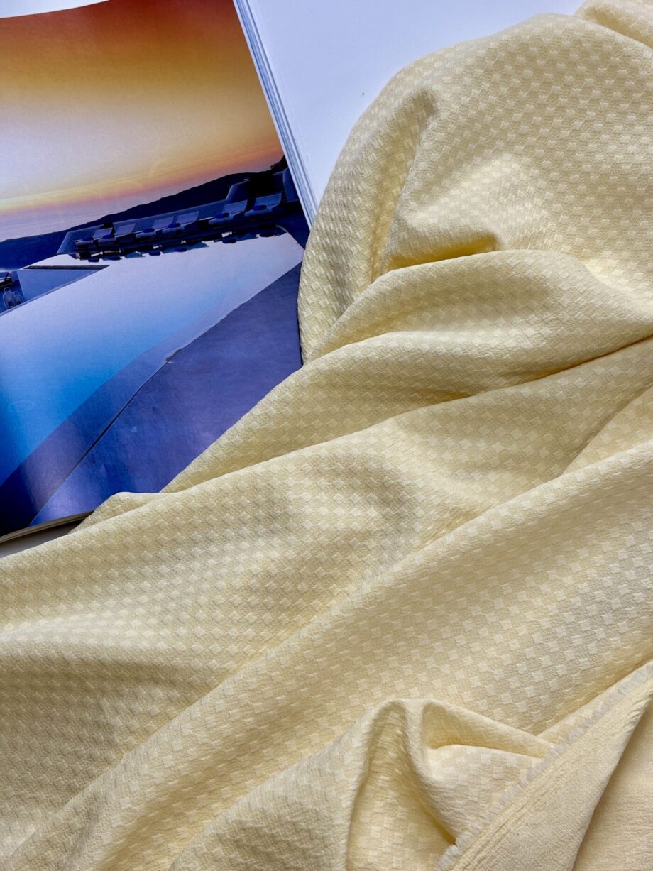 Tissu Mimosa Polyester Crépon Uni Jaune Tissus Au Mètre Nuances Fabrics 3