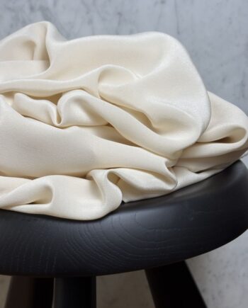 Tissu Soie Lavée Tara Blanc Cassé Tissus Au Mètre Nuances Fabrics 1