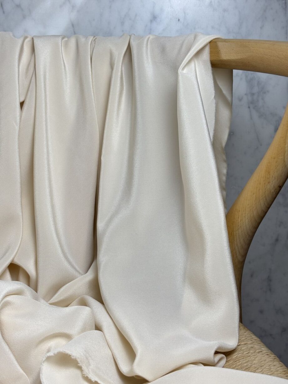 Tissu Soie Lavée Tara Blanc Cassé Tissus Au Mètre Nuances Fabrics 2