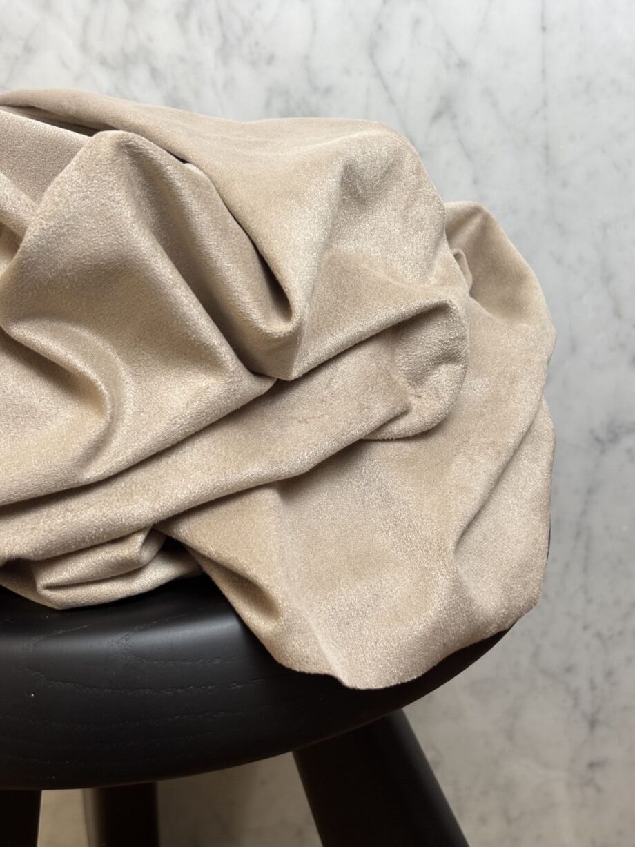 Tissu Suédine Taupe Pacome Tissus Au Mètre Nuances Fabrics 1