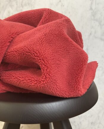 Tissu Tabara Sherpa Effet Mouton Red Wine Tissus Au Mètres Nuances Fabrics 1