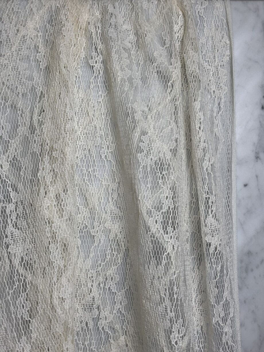 Tissu Tulle Sable Rebrodé Celia Tissus Au Mètres Nuances Fabrics 2