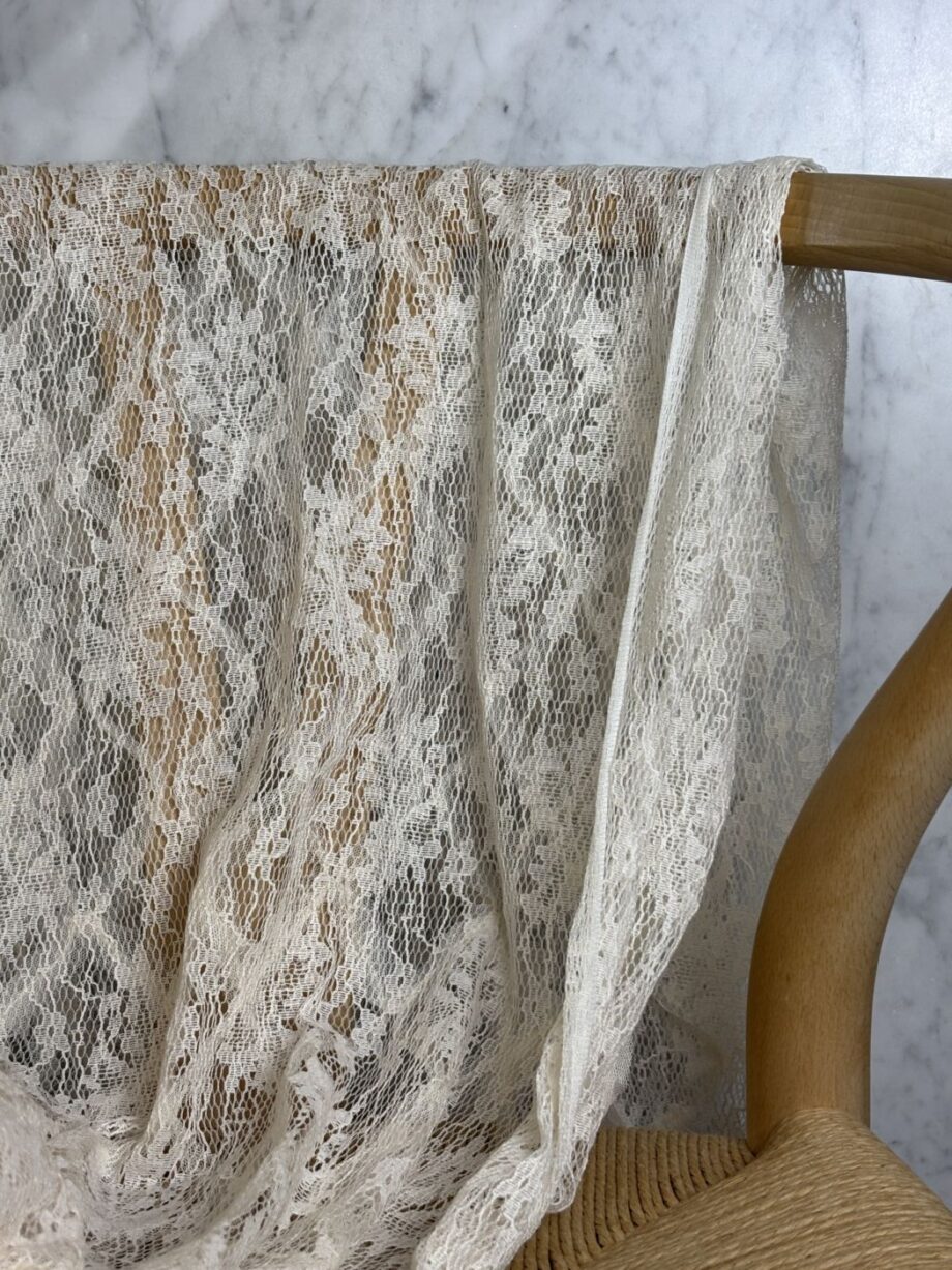 Tissu Tulle Sable Rebrodé Celia Tissus Au Mètres Nuances Fabrics 4