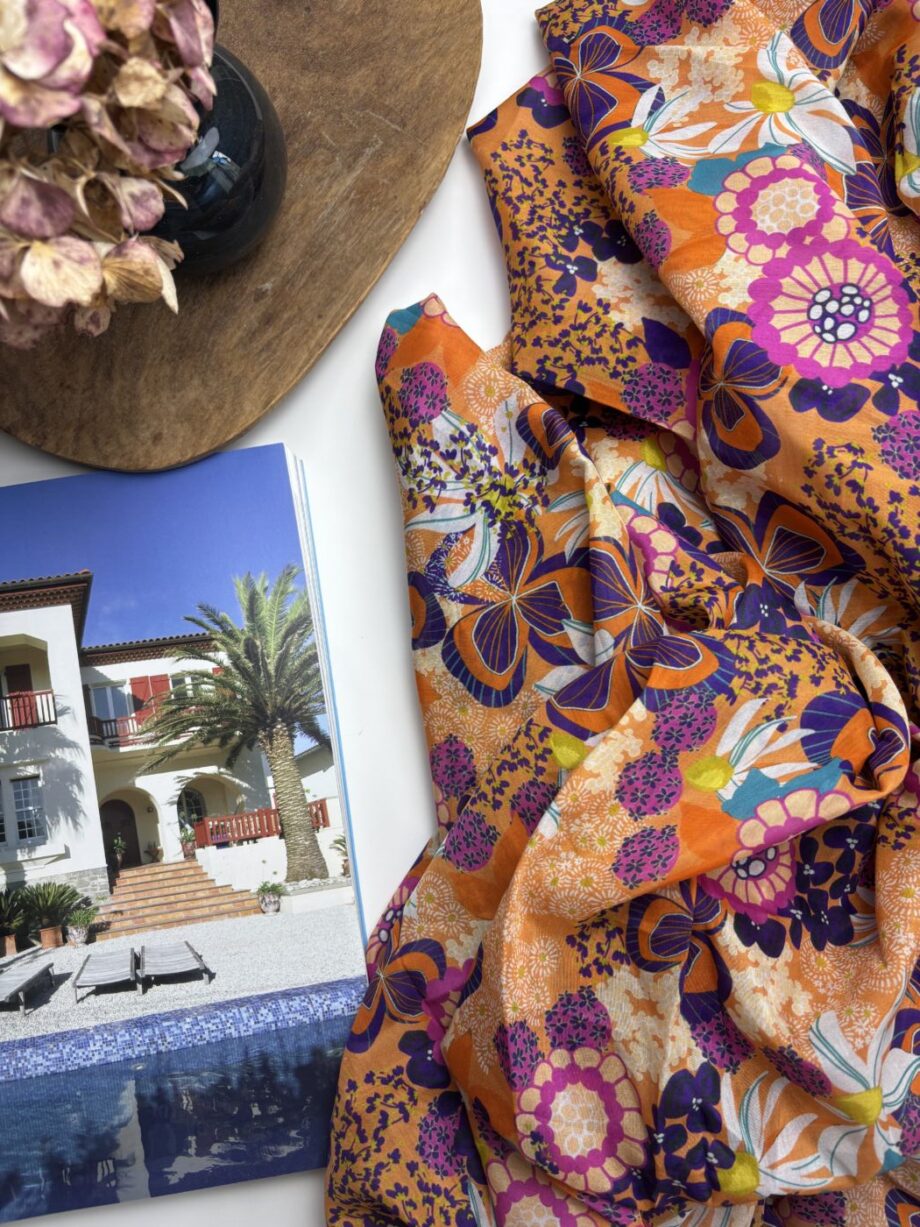 Issu Chiara Coton Soie Imprimé Floral Orange Tissus Au Mètre Nuances Fabrics 3